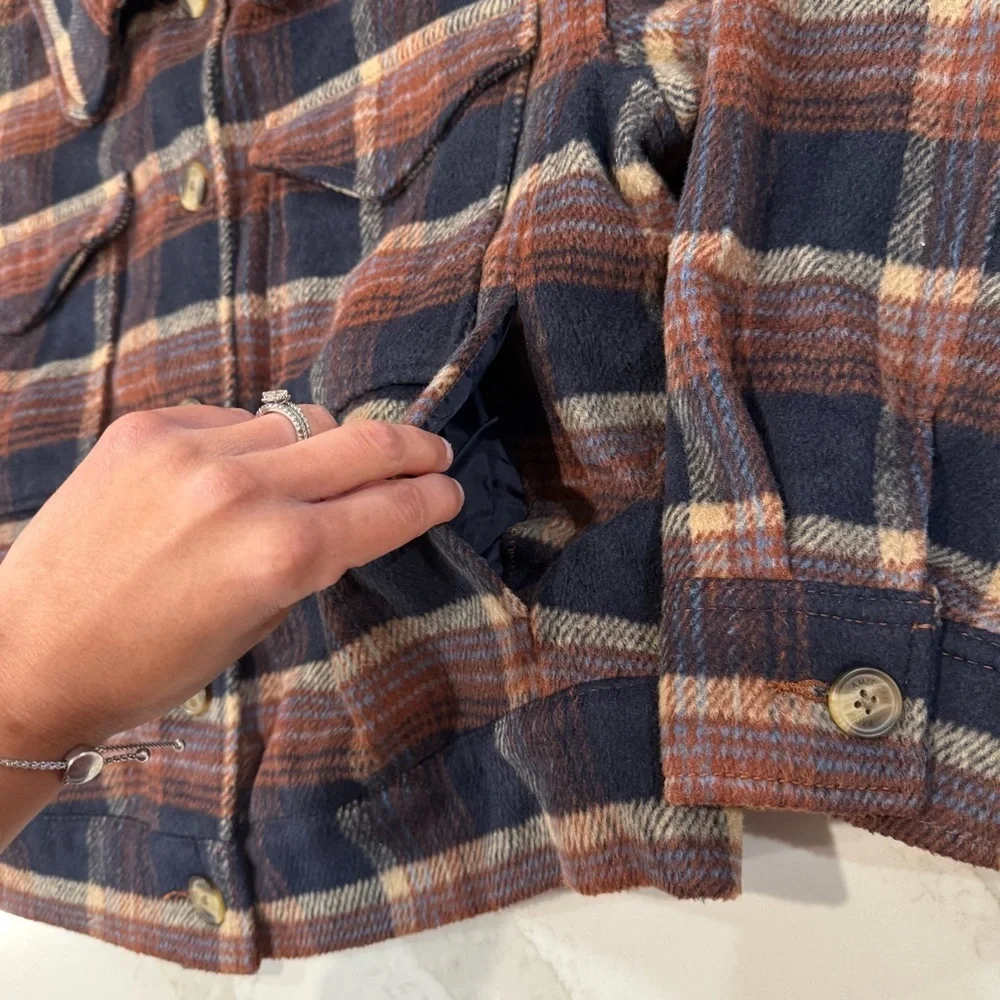 American Eagle Plaid Oversized Lined Shacket Women’s Medium Brown/Navy Jacket - Picture 3 of 9